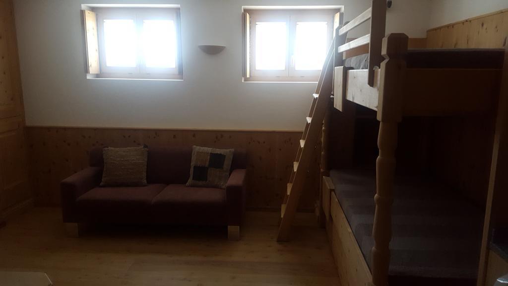 Relaxing Confortable Studio, Heated Garage, Skiroom Samedan Exterior photo