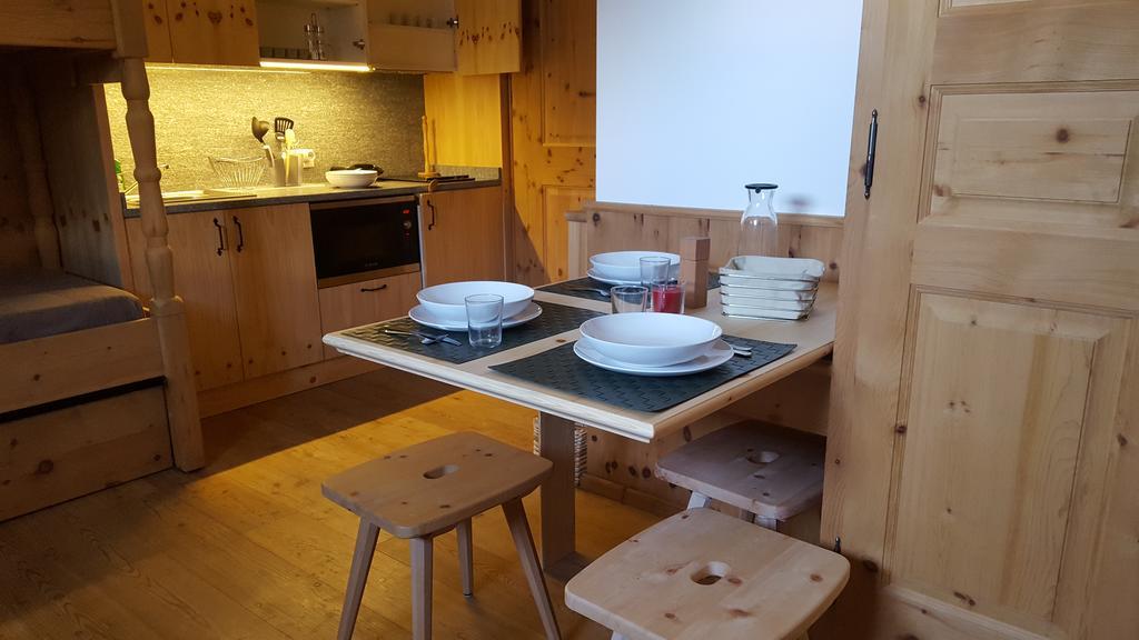Relaxing Confortable Studio, Heated Garage, Skiroom Samedan Exterior photo